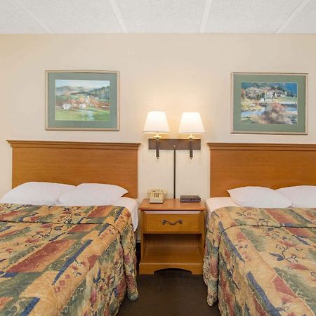 Garden Inn Fredricksburg South Fredericksburg Esterno foto